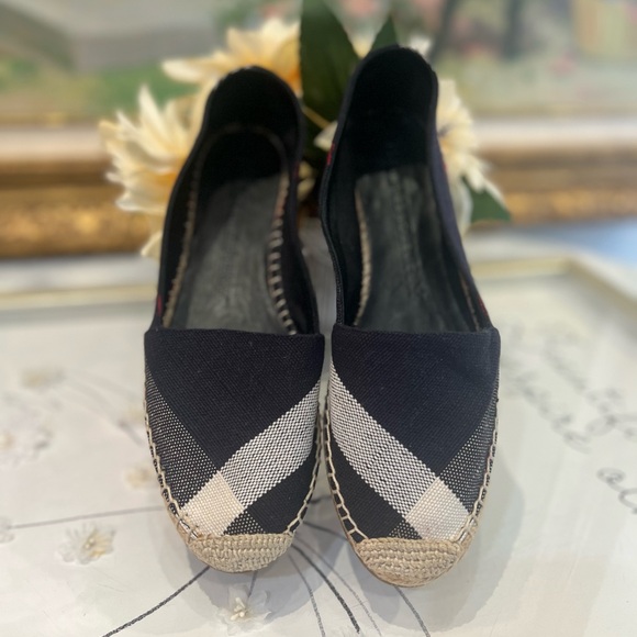 Burberry Navy Blue and White Espadrilles size 38.5 - Picture 3 of 9